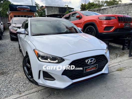 Hyundai Veloster Carros en venta