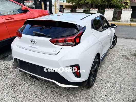 Hyundai Veloster Carros en venta