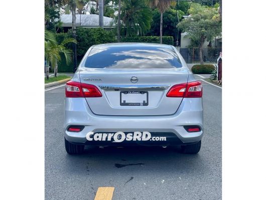 Nissan Sentra Carros en venta