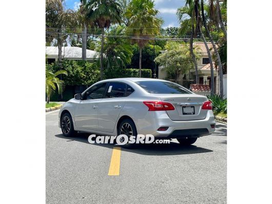 Nissan Sentra Carros en venta