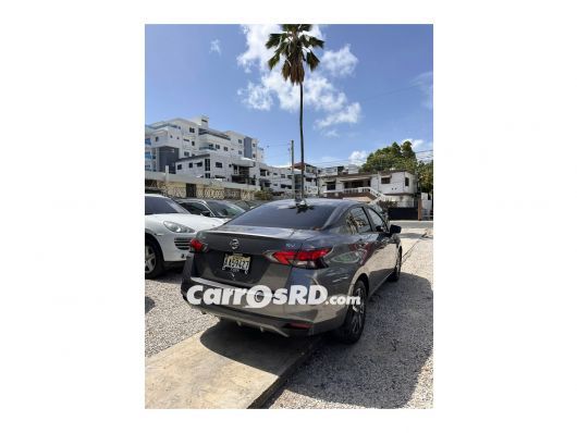 Nissan Versa Carros en venta