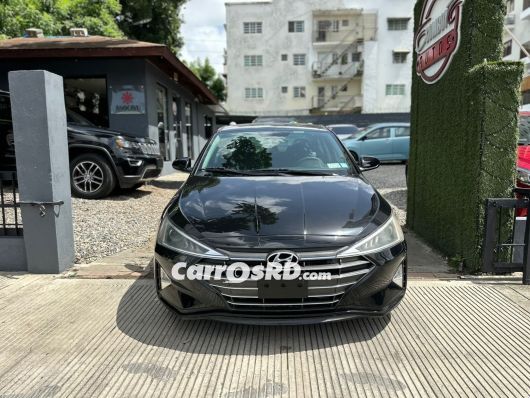 Hyundai Elantra Jeepeta en venta