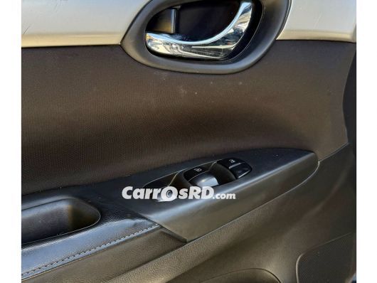 Nissan Sentra Carros en venta