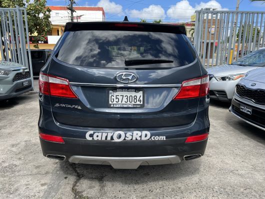 Hyundai Grand Santa Fe Jeepeta en venta