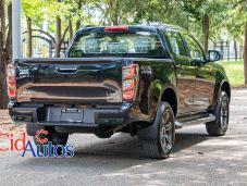 Isuzu