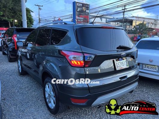 Ford Escape Jeepeta en venta