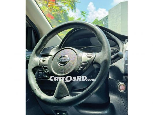 Nissan Sentra Carros en venta
