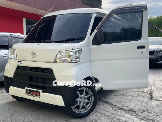 Toyota Pixis Minivan en venta