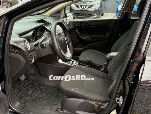 Ford Fiesta Carros en venta