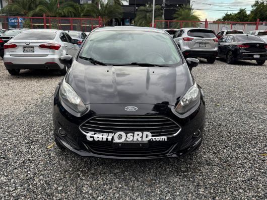 Ford Fiesta Carros en venta