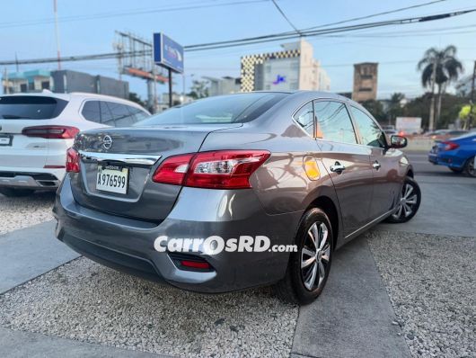 Nissan Sentra Carros en venta