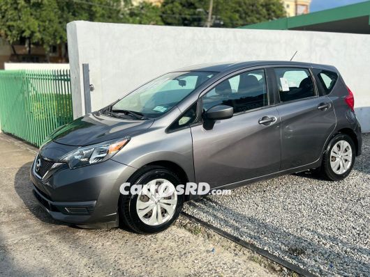 Nissan Versa Carros en venta