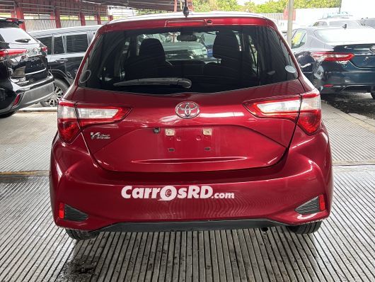 Toyota Vitz Carros en venta