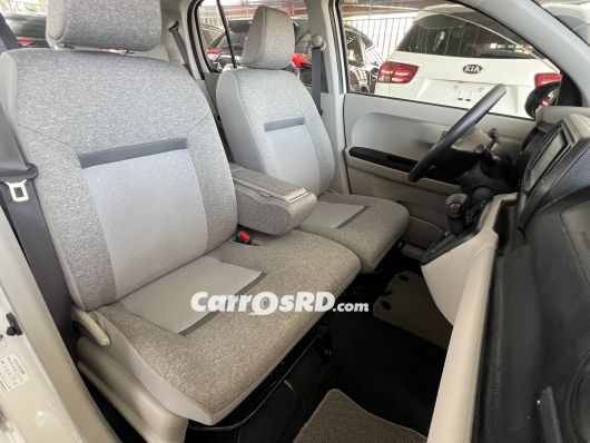 Toyota Passo Carros en venta