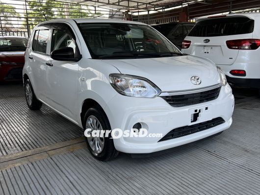 Toyota Passo Carros en venta