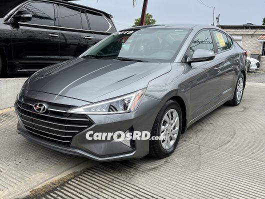 Hyundai Elantra Carros en venta