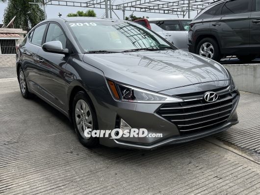 Hyundai Elantra Carros en venta