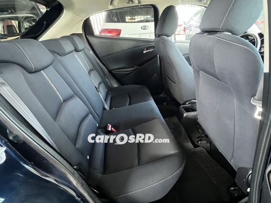 Mazda 2 Carros en venta