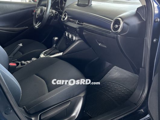 Mazda 2 Carros en venta