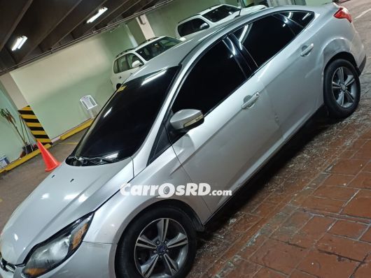 Ford Focus Carros en venta