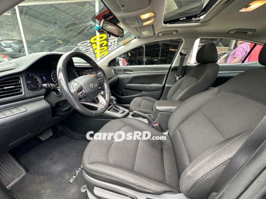 Hyundai Elantra Carros en venta