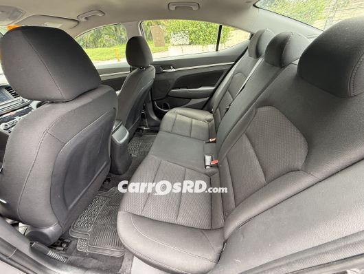 Hyundai Elantra Carros en venta