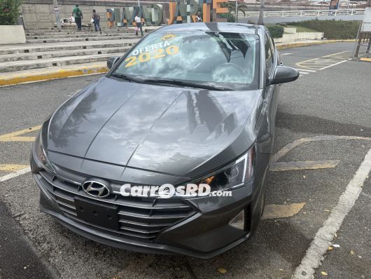 Hyundai Elantra Carros en venta