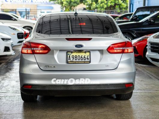Ford Focus Carros en venta