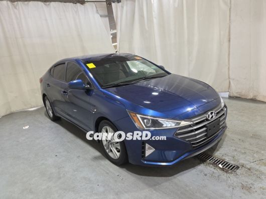 Hyundai Elantra Carros en venta