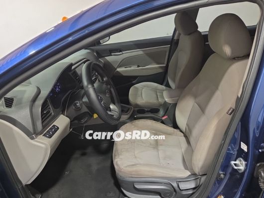 Hyundai Elantra Carros en venta