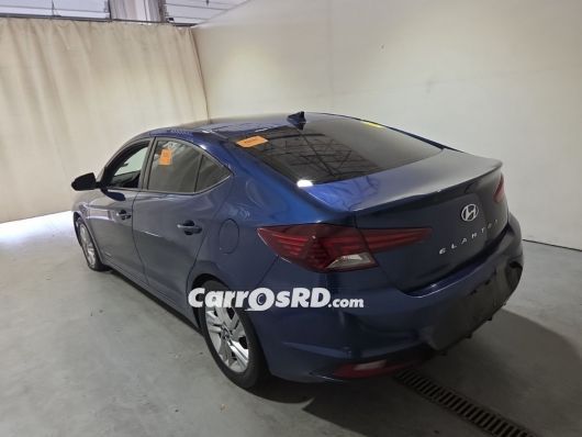 Hyundai Elantra Carros en venta