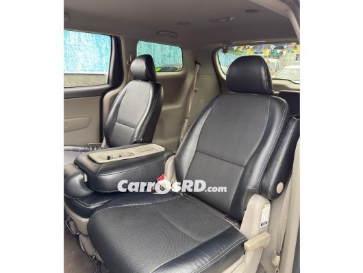 Kia Sedona Minivan en venta
