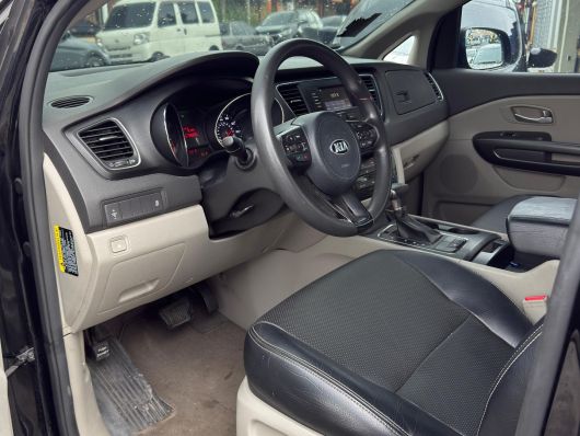 Kia Sedona LX