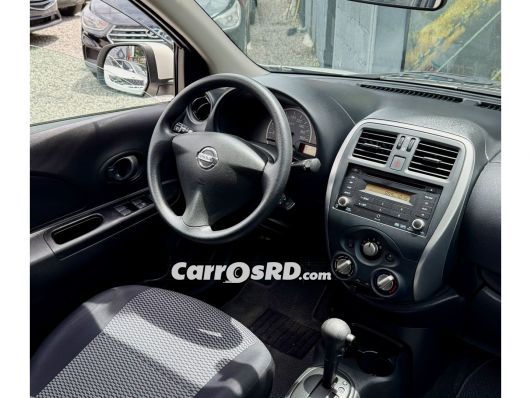 Nissan March Hatchback en venta