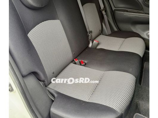 Nissan March Hatchback en venta