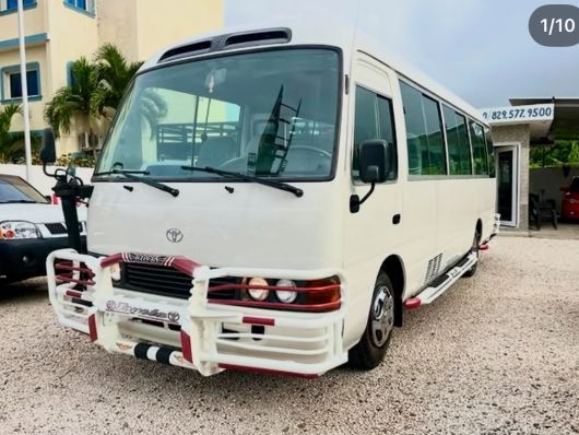 Toyota Coaster Básico en venta