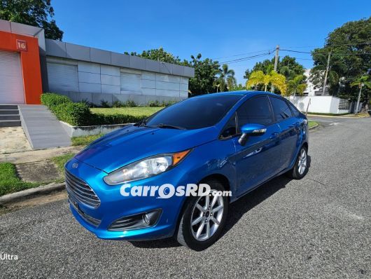 Ford Fiesta Carros en venta