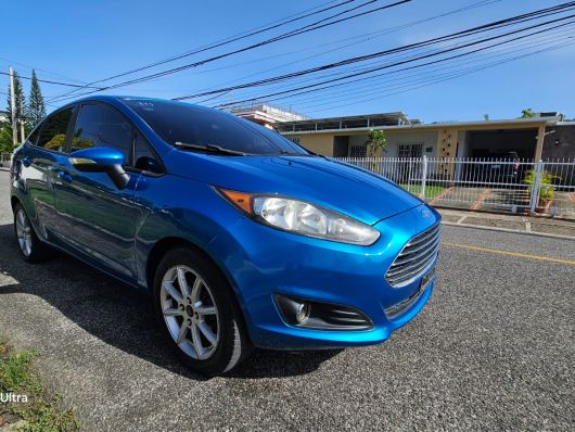 Ford Fiesta SE en venta