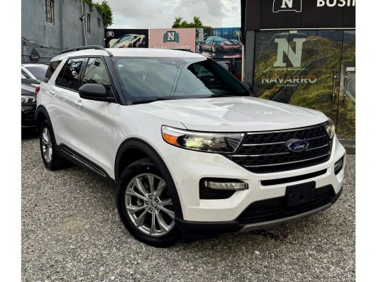 Ford Explorer XLT en venta