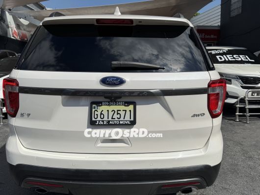 Ford Explorer Jeepeta en venta
