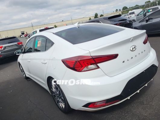Hyundai Elantra Carros en venta