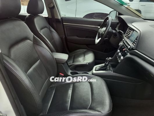 Hyundai Elantra Carros en venta