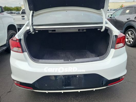 Hyundai Elantra Carros en venta
