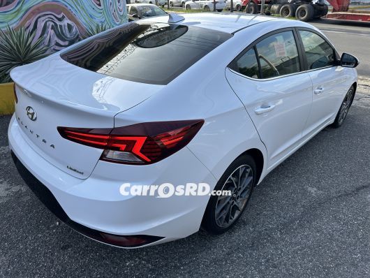 Hyundai Elantra Carros en venta