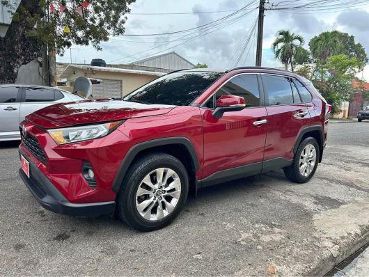 Toyota RAV4 XLE en venta