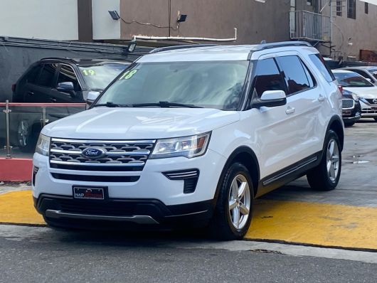 Ford Explorer XLT en venta