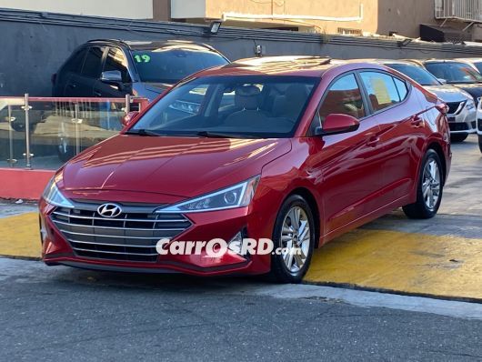 Hyundai Elantra Carros en venta