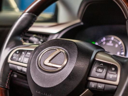 Lexus