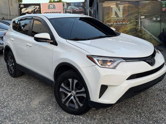 Toyota RAV4 LE en venta
