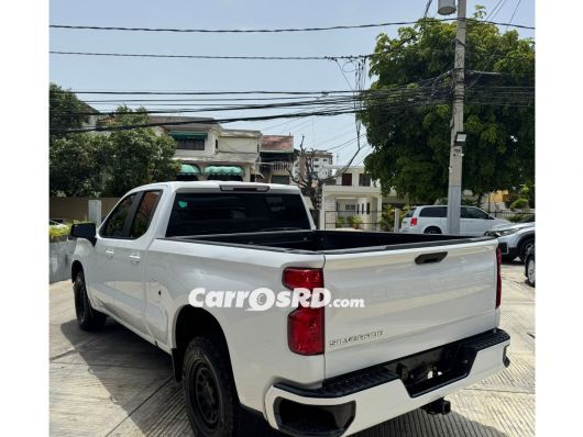Chevrolet Silverado Camioneta en venta